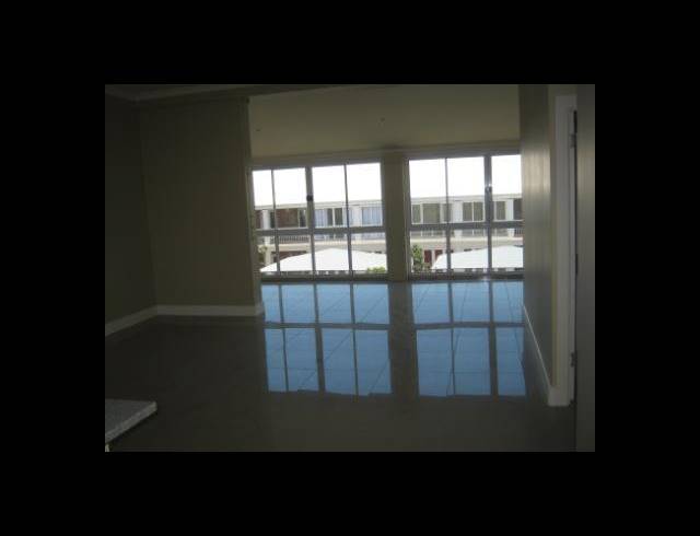 2 BEDROOM APARTMENT TO LET IN POINT WATERFRONT